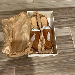 Miim mule style slip on shoes in camel size 6.5 women’s brand new